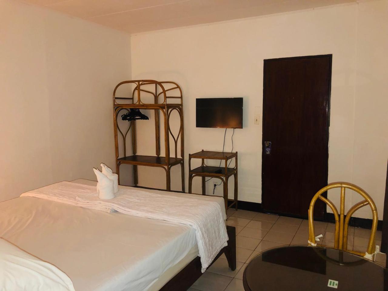 Matutina Pensionne Puerto Princesa Ngoại thất bức ảnh